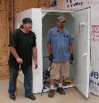 �������